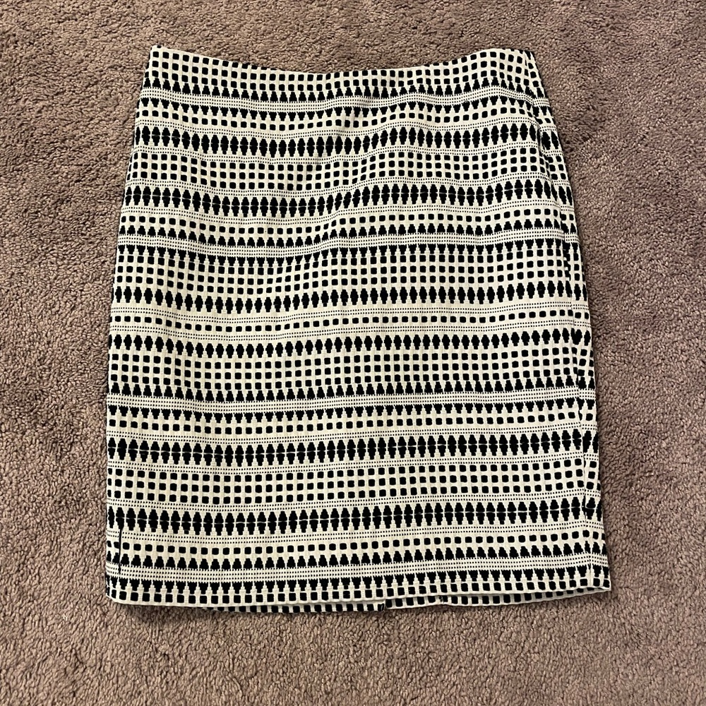 Ann Taylor Pencil Skirt- 6P